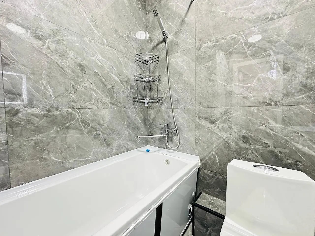 Comfort City 2-Room Apartments Almaty 0*,